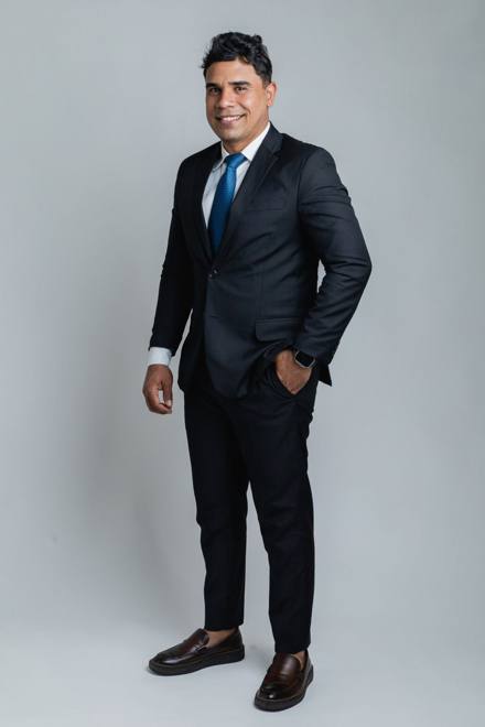 Dr. Alef Mascarenhas